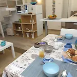 Апартаменты Emma's House *